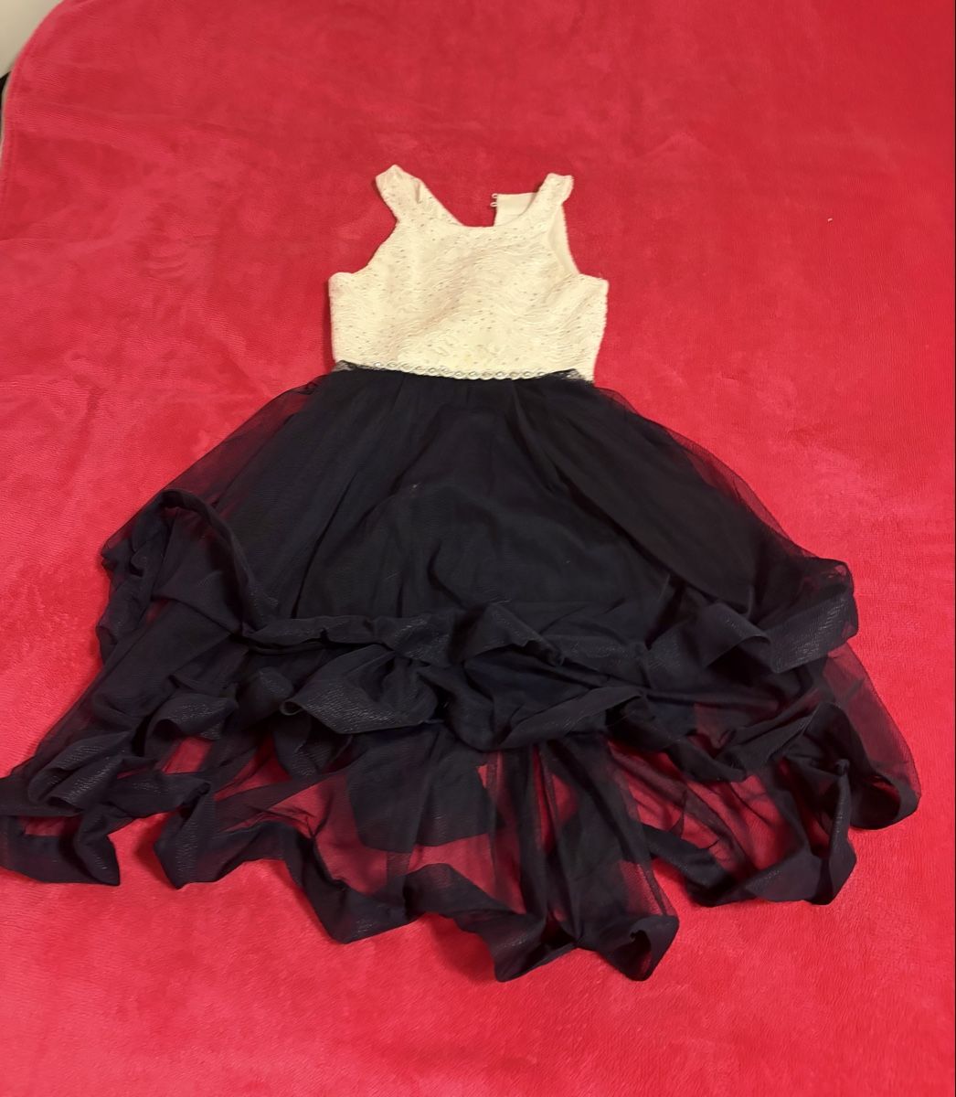 Vestiti & Gonne: Kleid – Usato da Geroldswil venduto da ali_rpw6