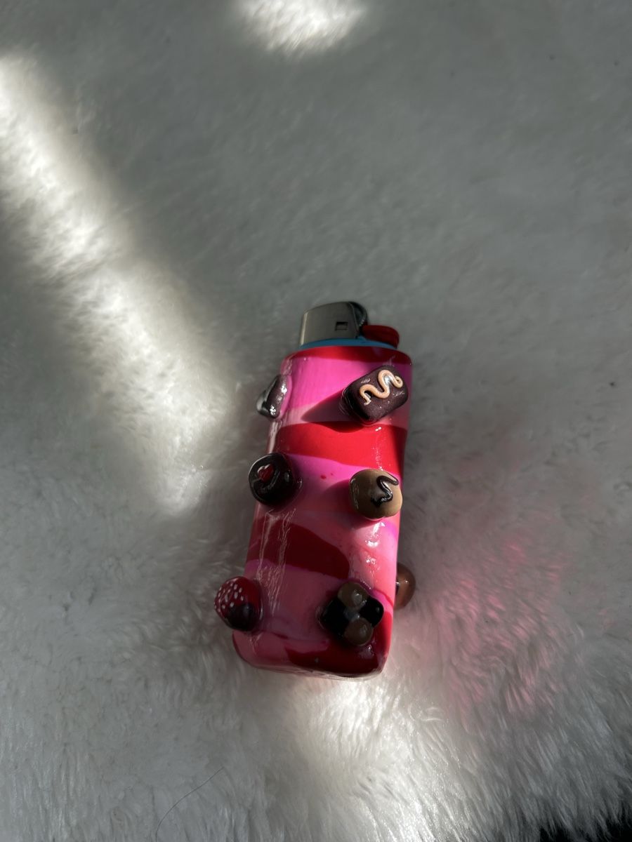 Bic Accendini: Feuerzeug hülle Pink Dessert  – Nuovo (secondo la descrizione) da Horw venduto da jvnrti