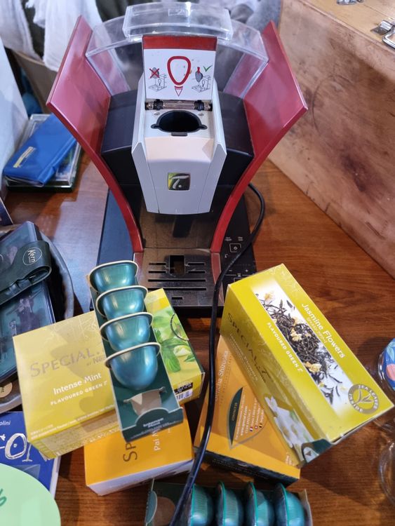 Nestlé machine à thé Special.T + capsules créées le 10/11/20 (Neu ...