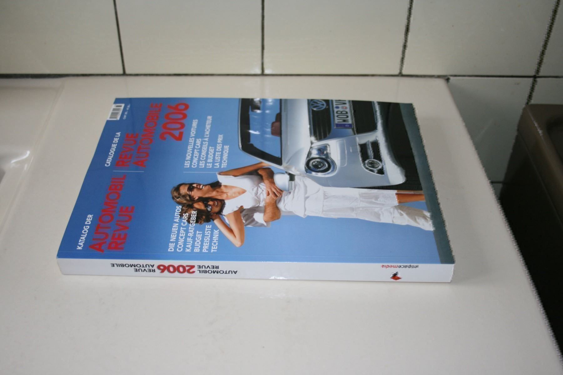 Libri: Catalogue Revue Automobile 2006 – Nuovo (secondo la descrizione) da Le Locle venduto da skycomputer 1