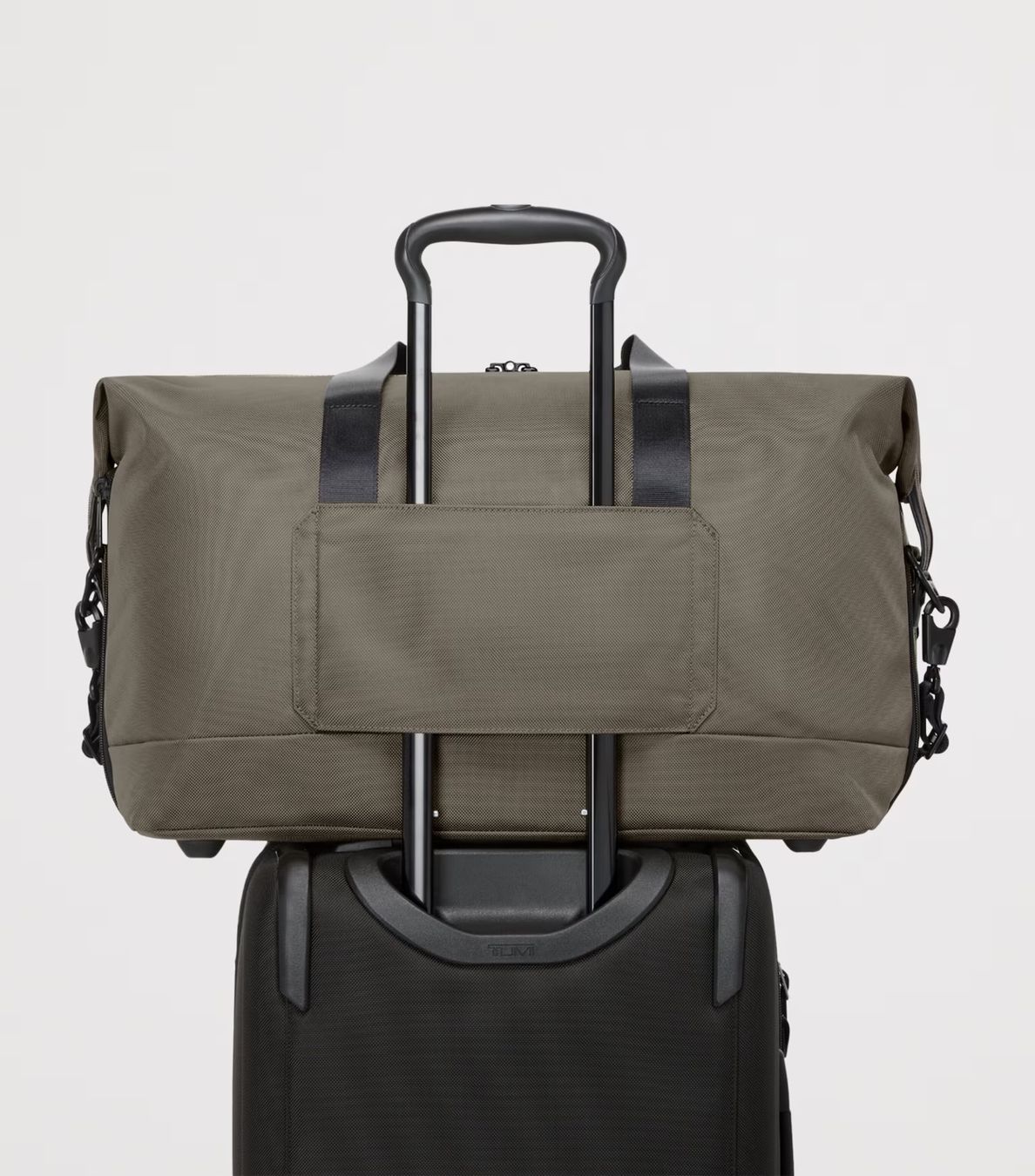Tumi Borse: TUMI Alpha 4 Double Expansion Duffle Bag – Nuovo (secondo la descrizione) da Unterseen venduto da SONY-CoolGo 5