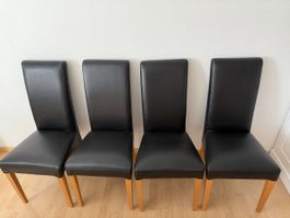 4 Esszimmerstühle Kunstleder schwarz Holzbeine Set