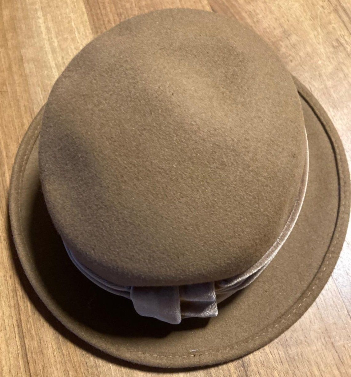 Copricapi, berretti & cappellini: Vintage Damenhut – Usato da Krauchthal venduto da mago371 2