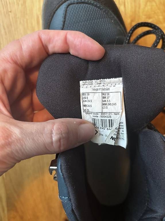 Chaussures femmes: Wanderschuhe 39 – D'occasion à Dottikon par Skyylark 3