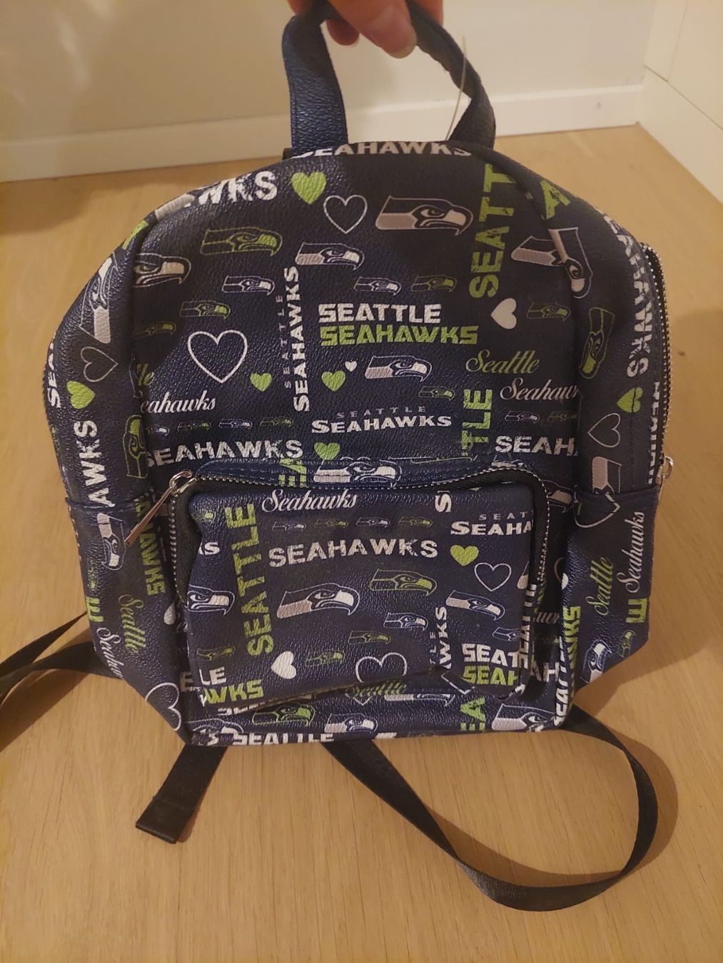 Zaini: Rucksack Seahawks NFL neu – Nuovo (secondo la descrizione) da Frauenfeld venduto da sondereggerjessica