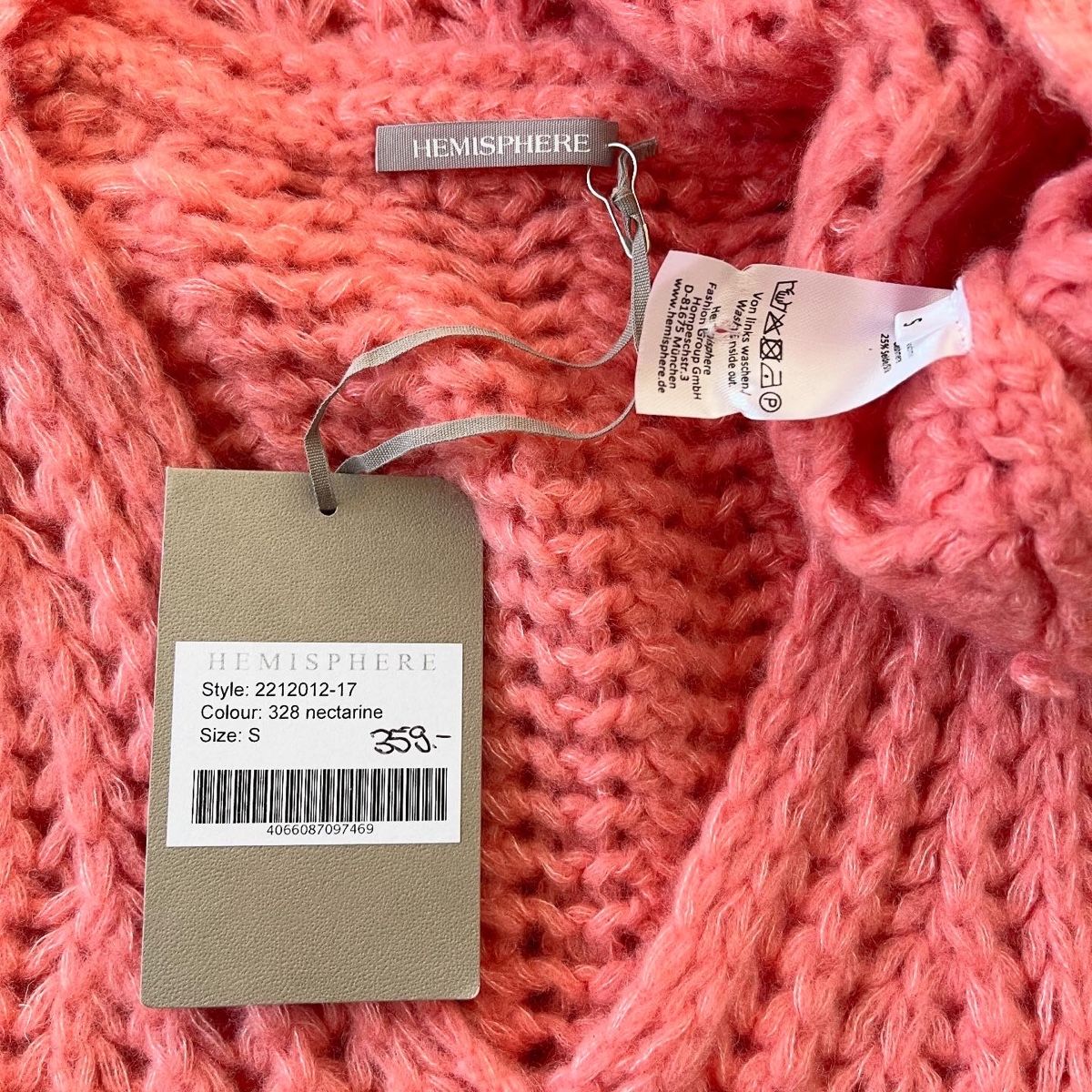 Hemisphere Gilets & Westen: HEMISPHERE New Cashmere/Silk Vest – Neu und originalverpackt aus Freienbach von Avviivva_Shop 5