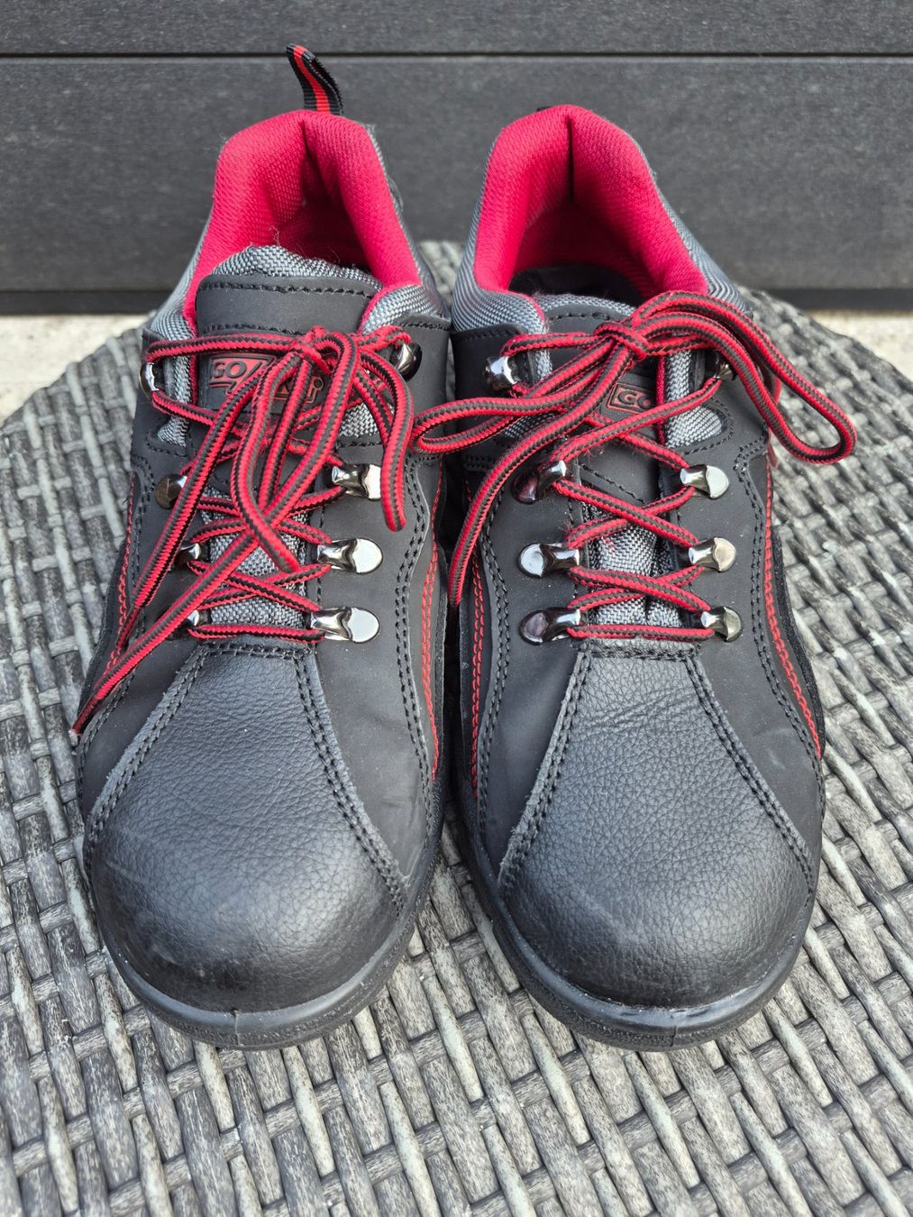 Scarpe da uomo: Chaussures de sécurité noires taille 41 – Usato da le landeron venduto da canette