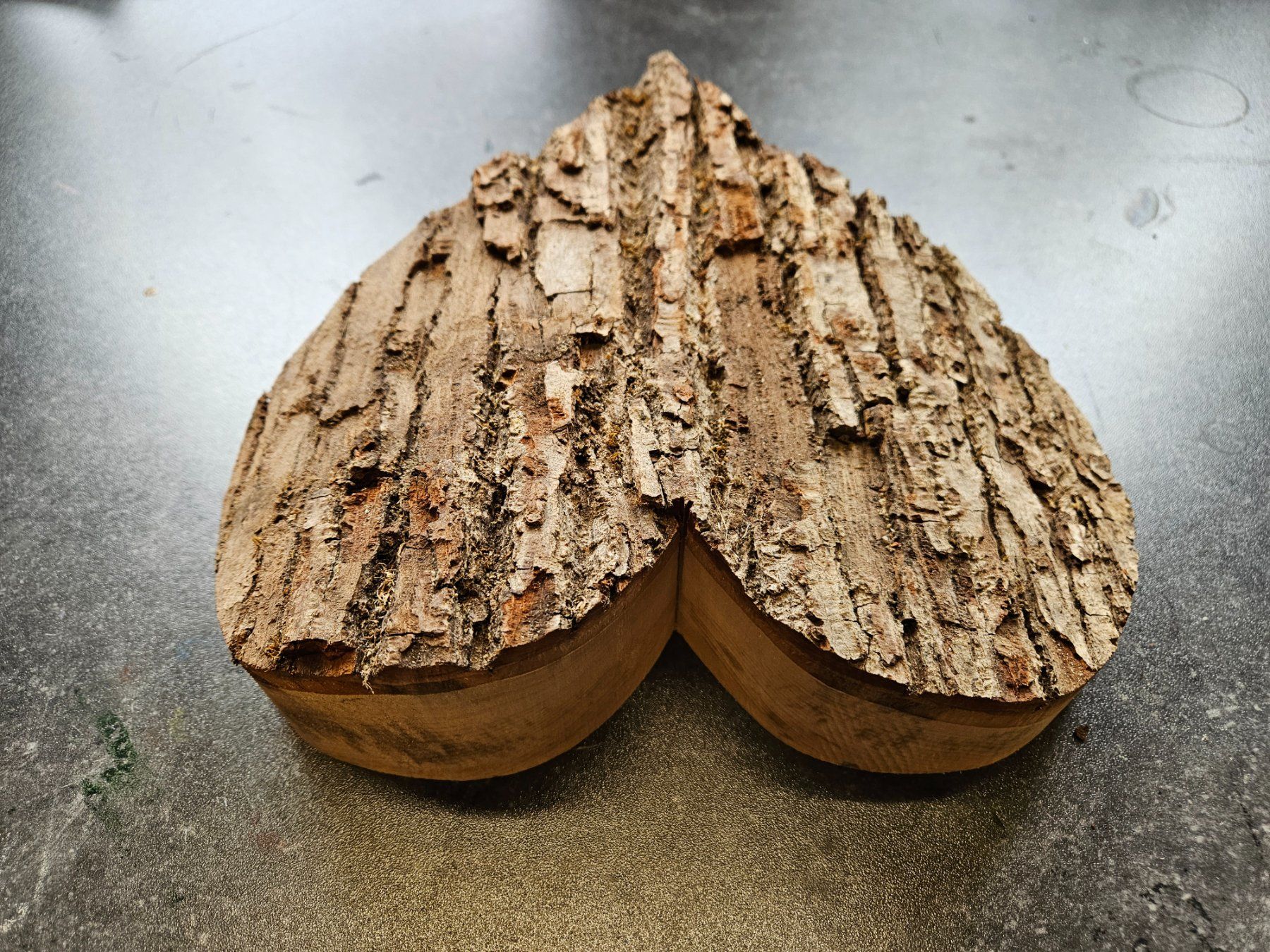 Tutte le decorazioni: Linden Holz Dekoherzen mit Rinde – Nuovo (secondo la descrizione) da Schangnau venduto da Egliholzbildhauerei 3