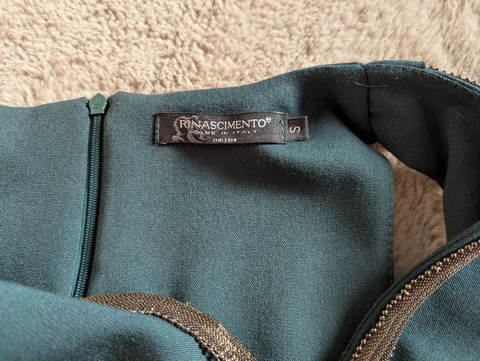 Vestiti: robe rinascimento S – Usato da Montreux venduto da dem_gyt9 2