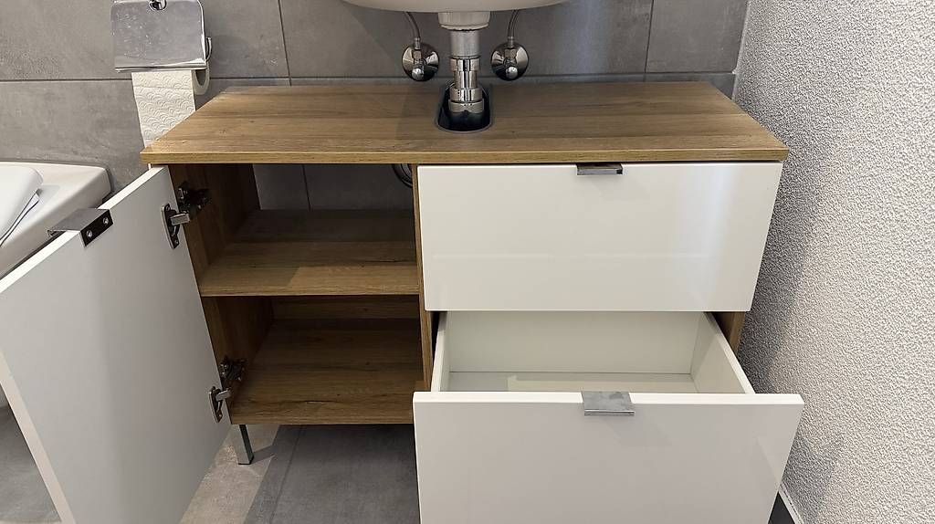 Mobili per bagno: Lavabo Unterschrank – Usato da Aarburg venduto da Maoamanu 1