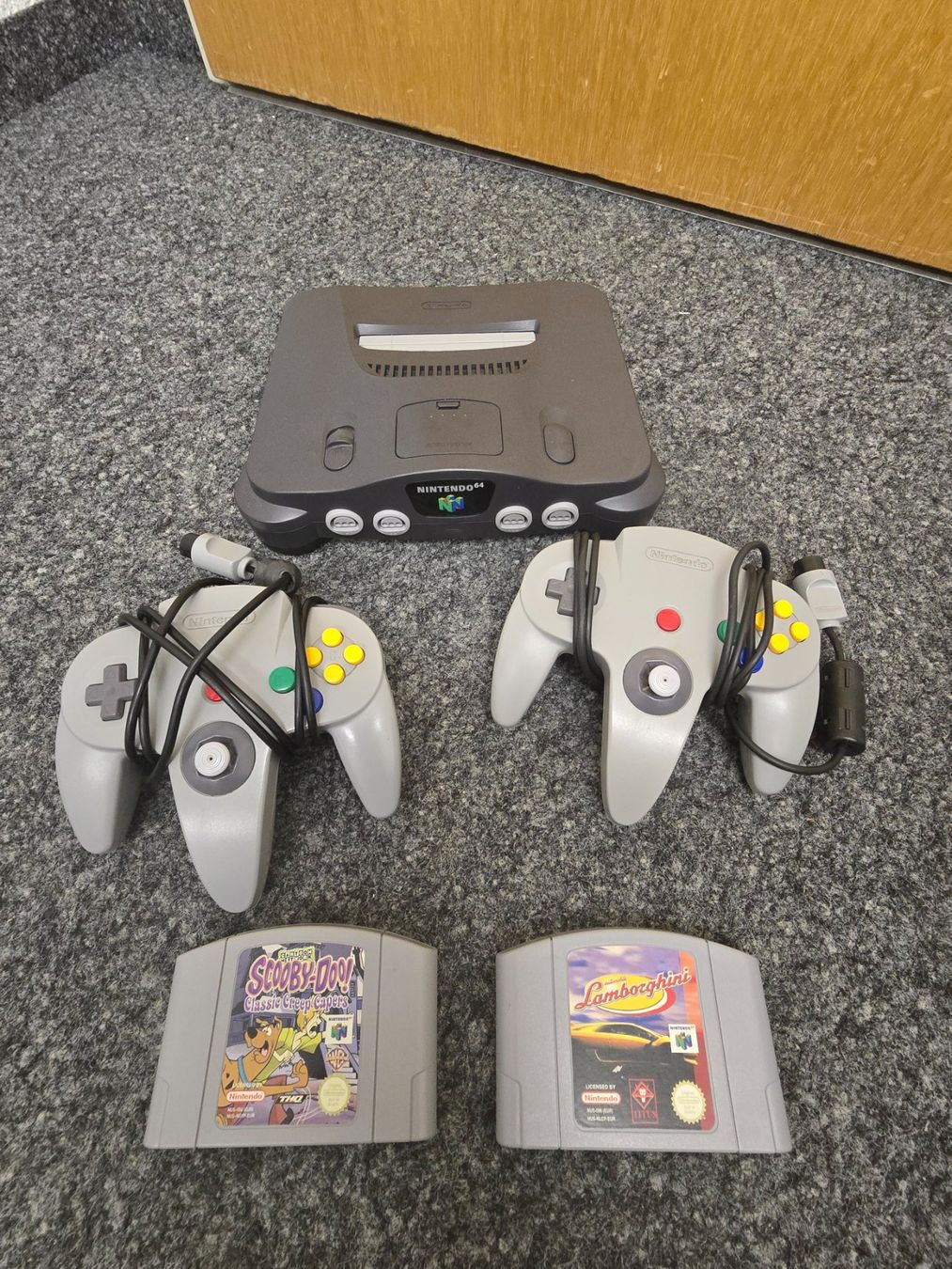 Nintendo Console: Nintendo 64 Konsole + 2 Controller / Spiele + Expansion Pak – Usato da Teufenthal AG venduto da Jeremy7