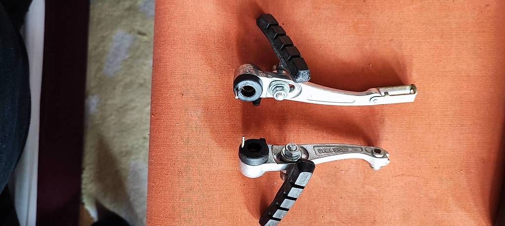 Ciclomotori: 2 x Artek V break 116AD – Usato da Genf venduto da AdiOs2 2