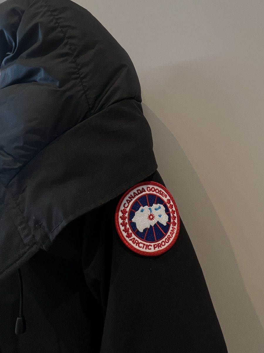 Canada Goose Giacche: Canada Goose Winterjacke, Schwarz, Gr. S – Usato da Täuffelen venduto da lis_cz7q 1