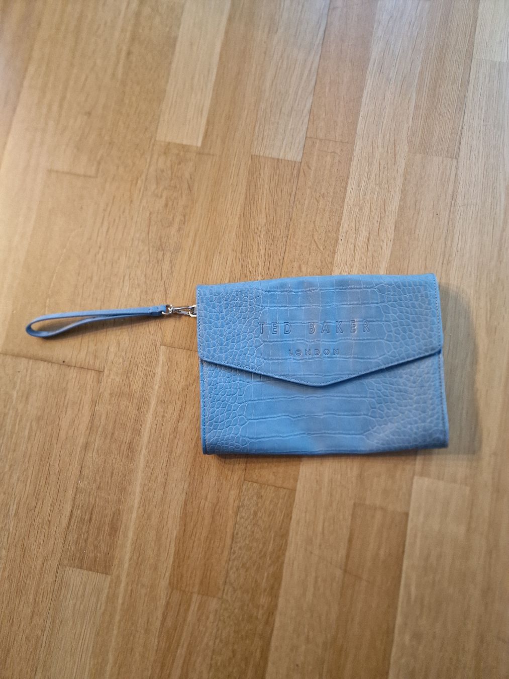 Taschen für Damen: Clutch hellblau – Neu (gemäss Beschreibung) aus Bern von Monaluna