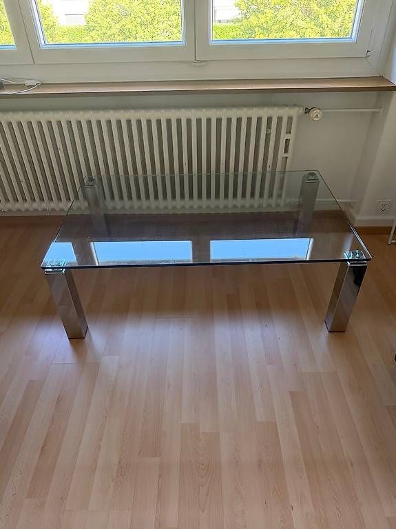 Tavoli: Tisch zu verschenken – Usato da Dübendorf venduto da lul_fr8k