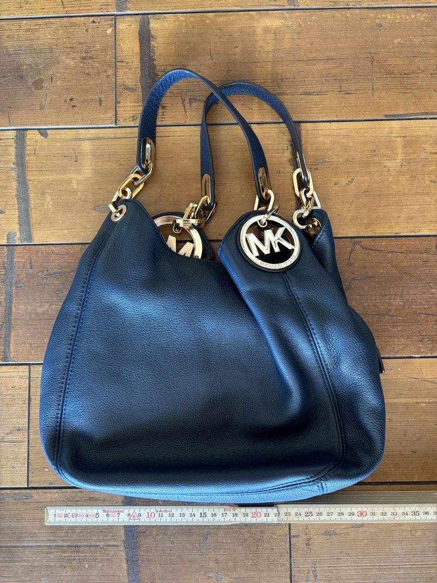 Michael Kors Borse da donna: Sac Michael Kors cuir marine – Nuovo (secondo la descrizione) da Dotzigen venduto da SecondHandGems