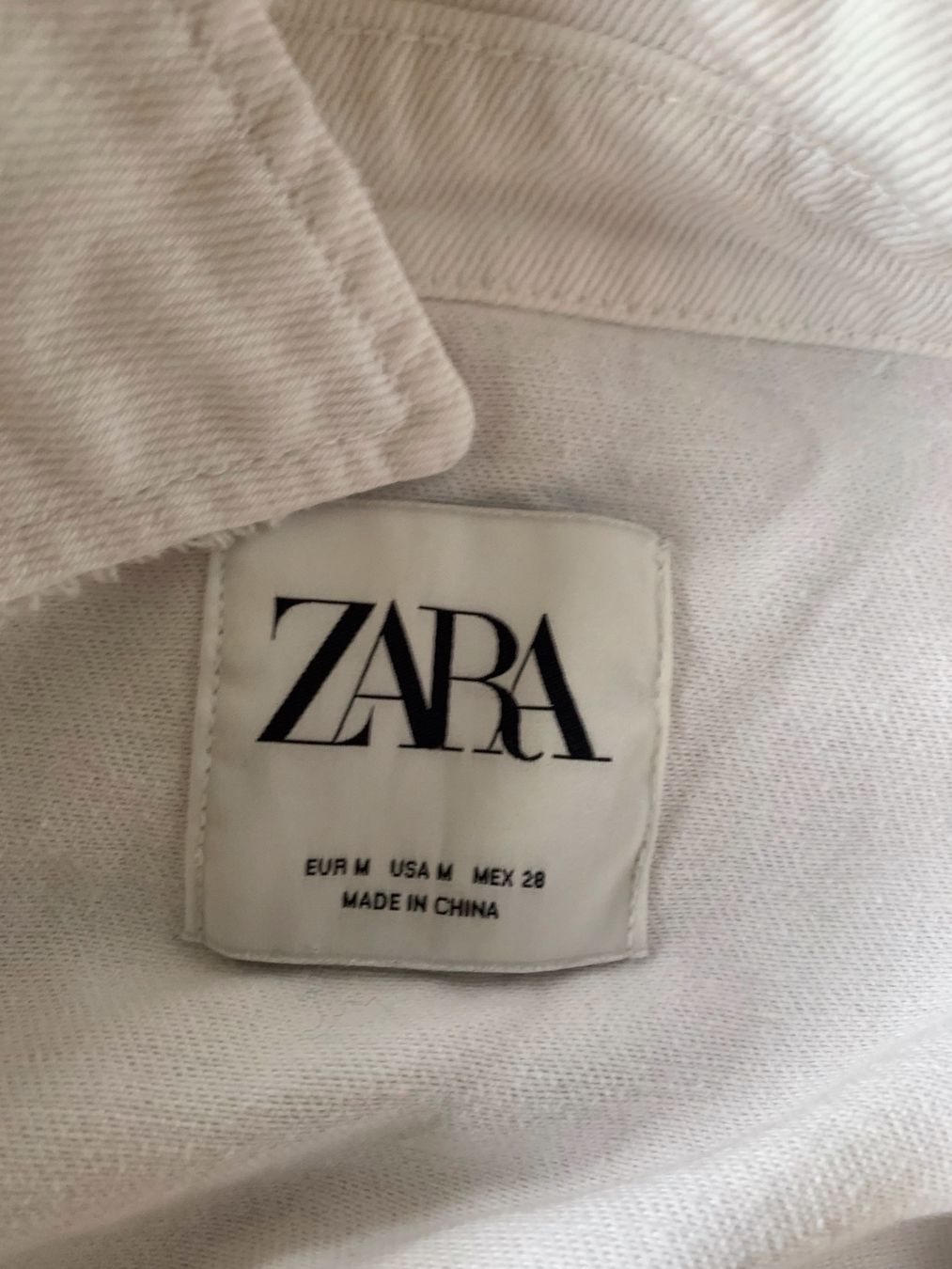 Zara Camicette: Zara Damen Hemd  weiss Baumwolle Gr. M – Usato da Kirchdorf AG venduto da coco123 1