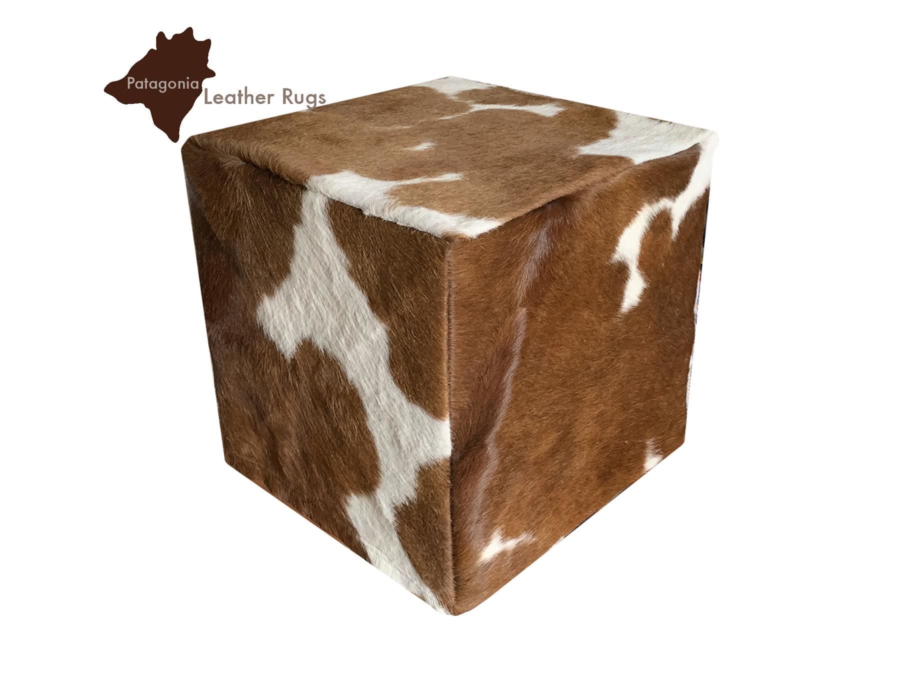 Sgabelli: Kuhfell Hocker Brown/White – Nuovo e nell'imballaggio originale da Arbedo venduto da patagonialeatherrugs 2
