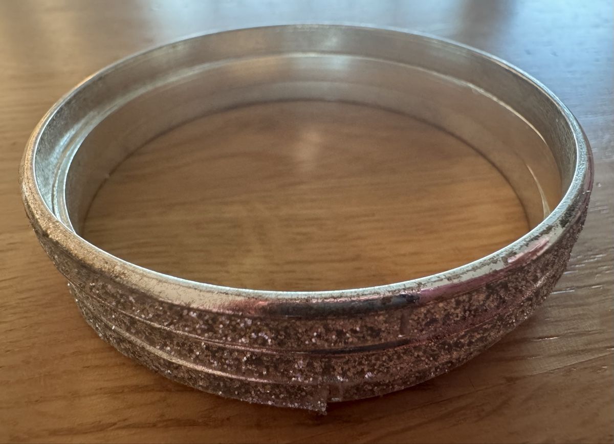 Bracelets: Silberfarbene Armreifen, 3er Set, Glitzer – D'occasion à Winkel par Schorley