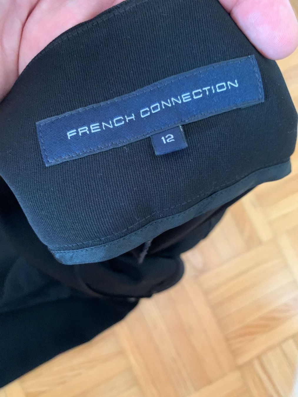 French Connection Pantaloni: Schwarze Hose FRENCH CONNECTION Grösse M – Usato da Zürich venduto da chi82 1