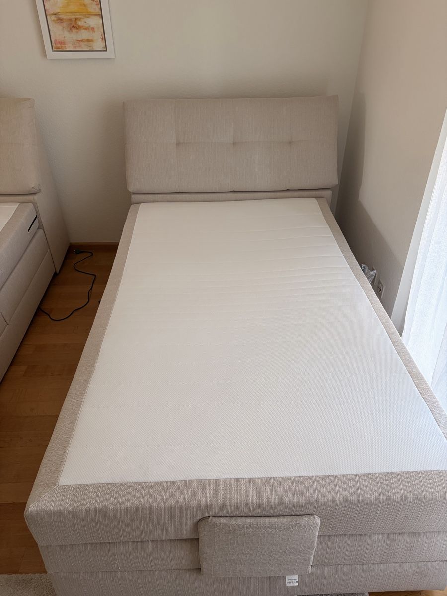 Letti: One or two Adjustable Single Bed Frame, excellent condition! – Nuovo (secondo la descrizione) da Muttenz venduto da mheimsoth 1