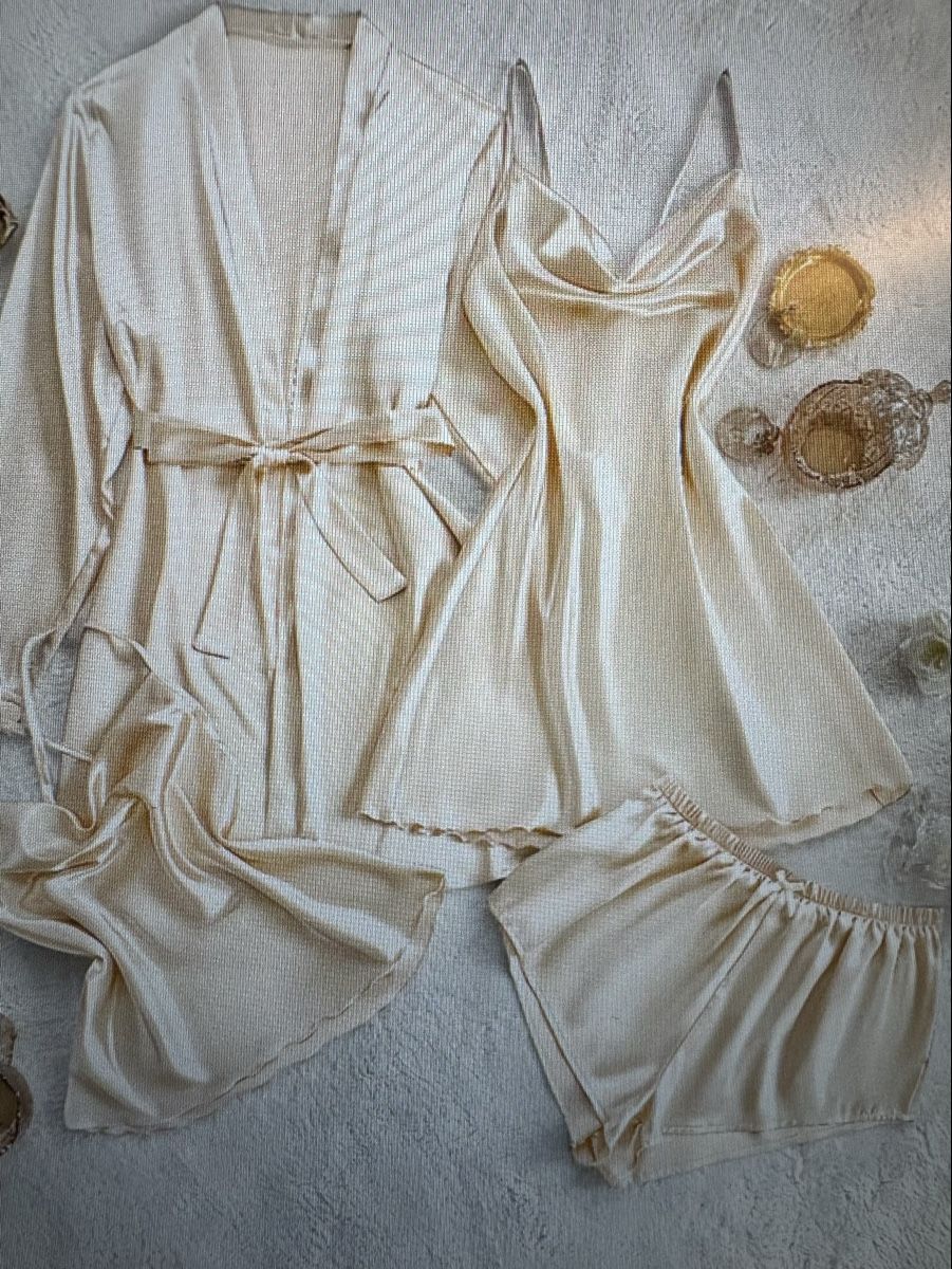 Negligees & Pigiami: 4tlg. Negligee-Set (neu!) – Nuovo e nell'imballaggio originale da Lachen SZ venduto da artbyblondangel