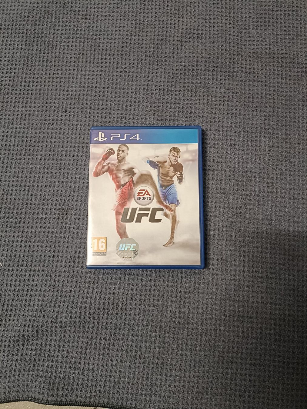 Sony Giochi: UFC für Playstation 4 – Usato da Gipf-Oberfrick venduto da Konsolen_Colin