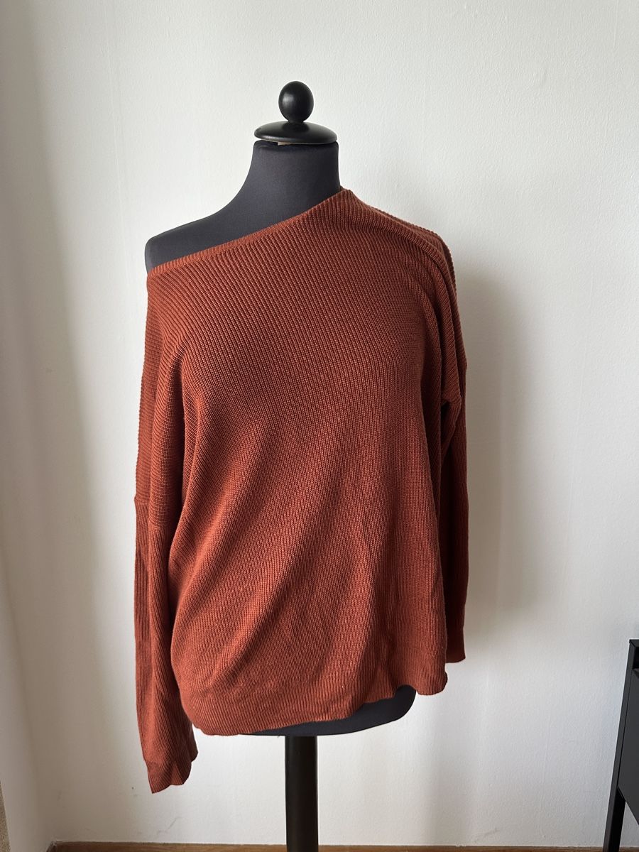 Pullover & Sweatshirts: Damen Pullover OVS Farbe Rostrot Grösse M neu – Neu (gemäss Beschreibung) aus Wohlen AG von jes_9c79 1