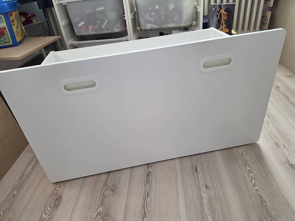 Ikea Cassapanche: Smastad truhe – Usato da Birmenstorf AG venduto da JenniferLopetrone 2