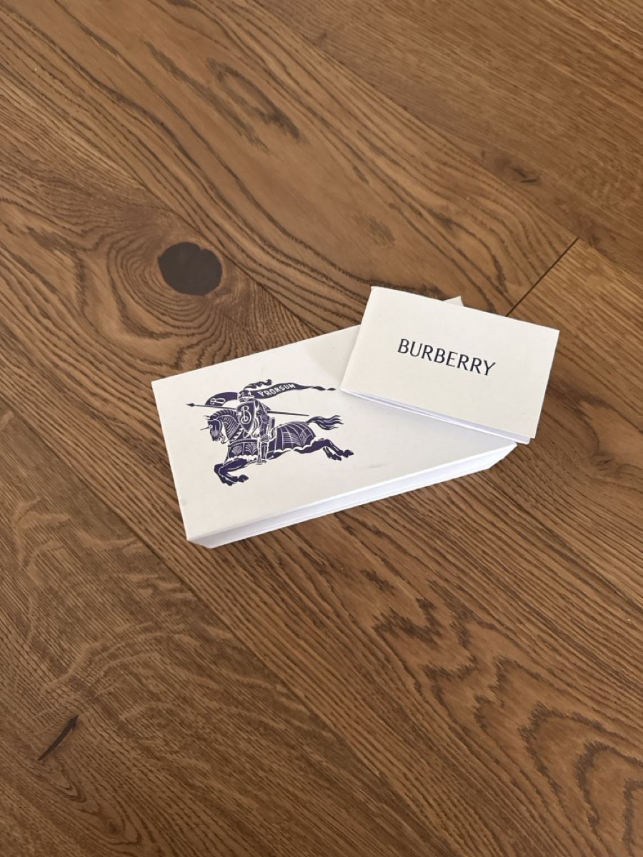 Altro in Decorazioni & Accessori: Burberry Schachtel – Nuovo (secondo la descrizione) da Schmerikon venduto da AlbaB