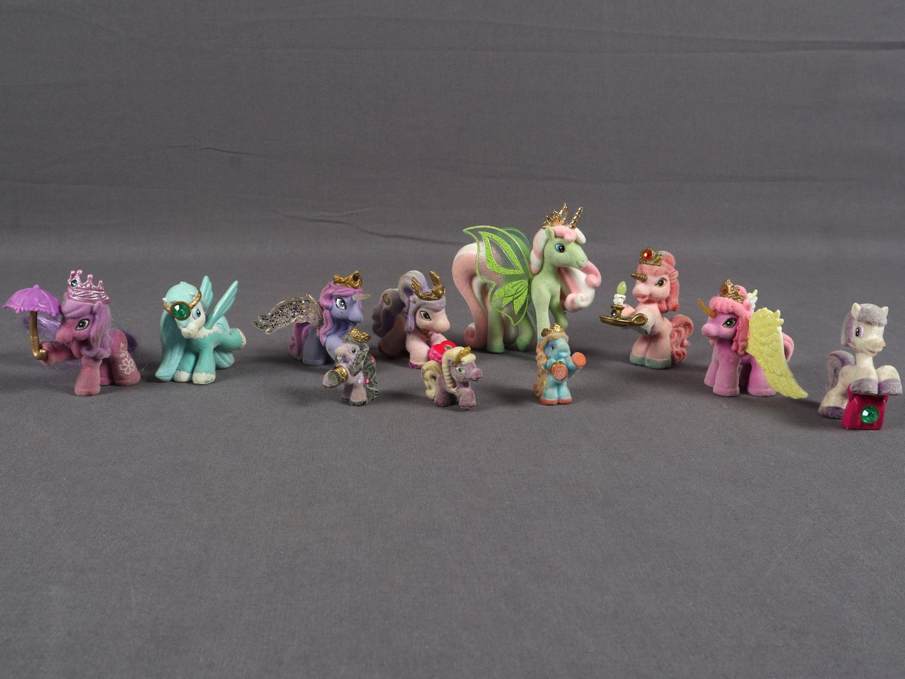Figuren: FILLY 11 Ponyfiguren – Gebraucht aus Steinen von Restwert_Steinen
