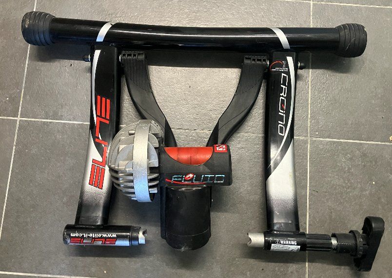 Hometrainer: Elite Crono Fluid Rollentrainer – Gebraucht aus Männedorf von mar_7sxg