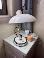 Weisse Schreibtischlampe / Tischlampe, Top Zustand!