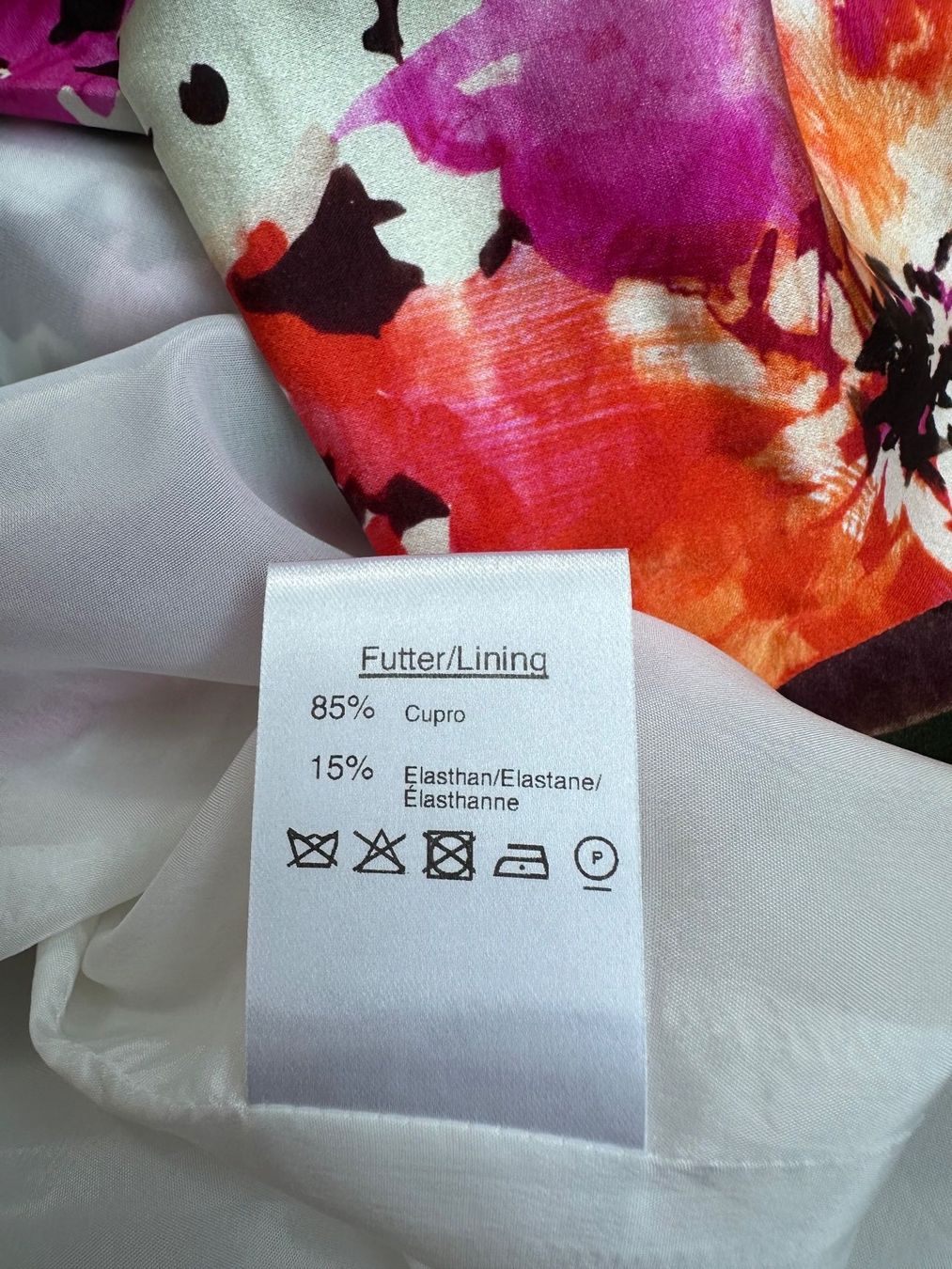 Talbot Runhof Vestiti: Seidenkleid von Talbot Runhof – Usato da Remigen venduto da Orlana7 2