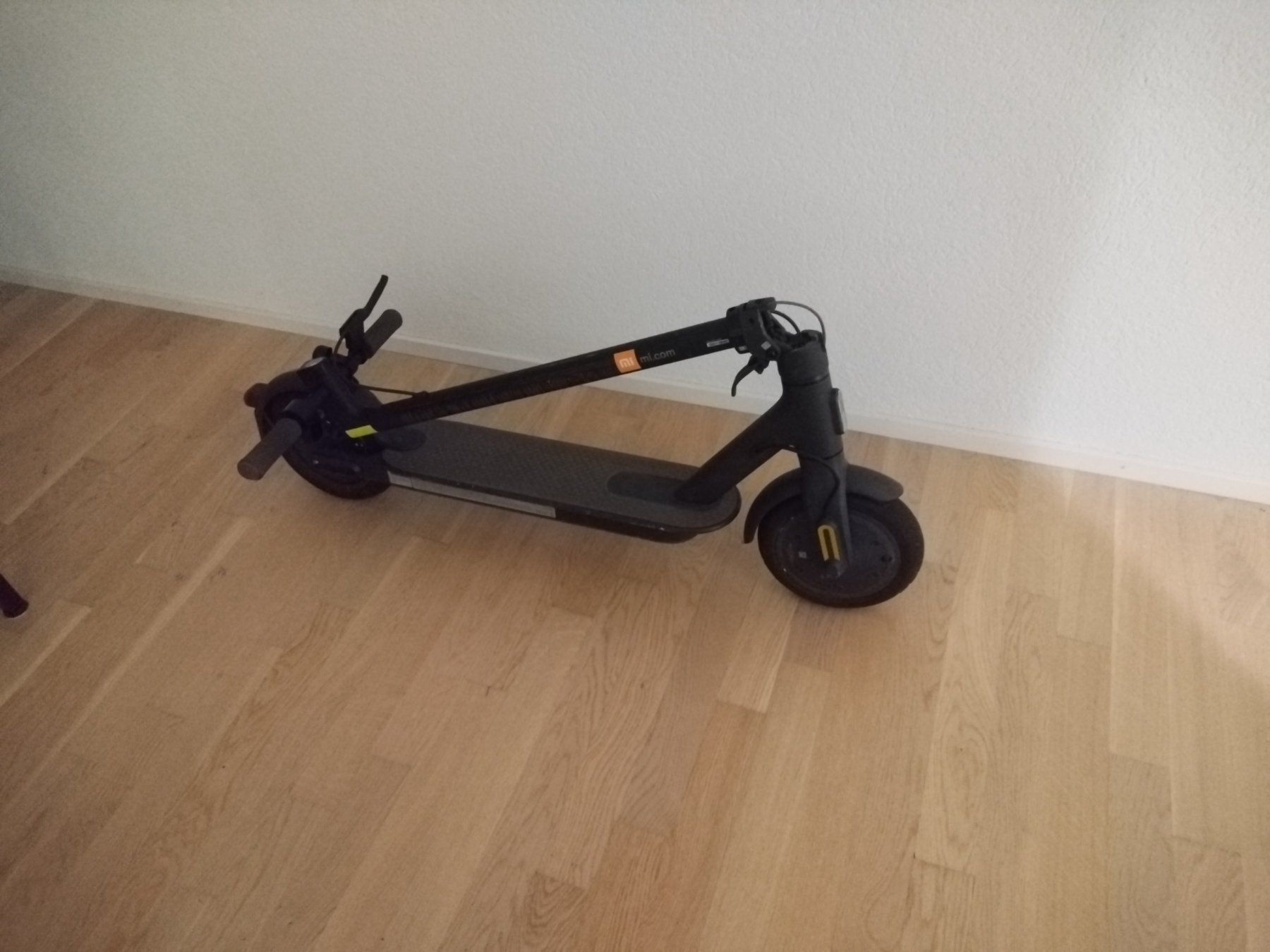 Scooter: Xiaomi Mi e scooter essential 3 / m365 lite – Usato da Frauenfeld venduto da Atrix720 6