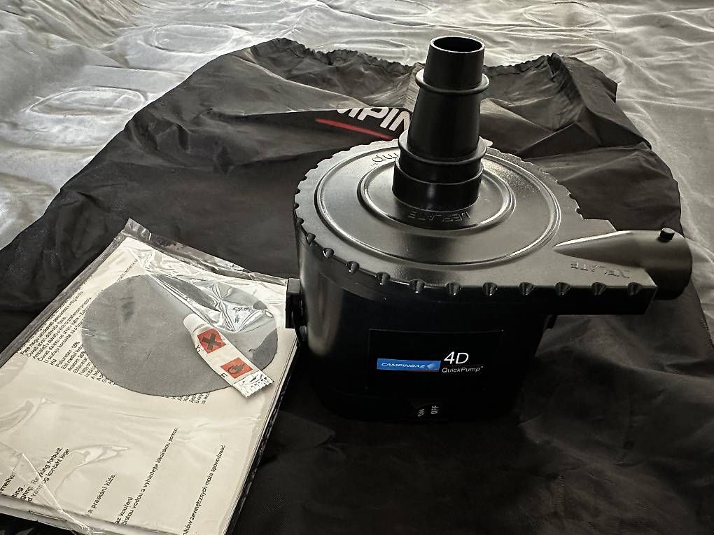 Matratzen: Kit matelas gonflable double  – Gebraucht aus Fribourg von bmz3