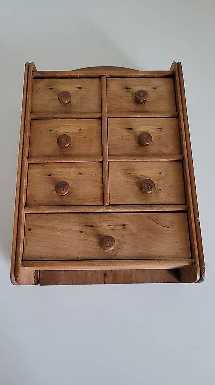 Commodes: Holz Kommode mini mit 7 Schubladen antik – D'occasion à Zofingen par Loop_ReSale 2