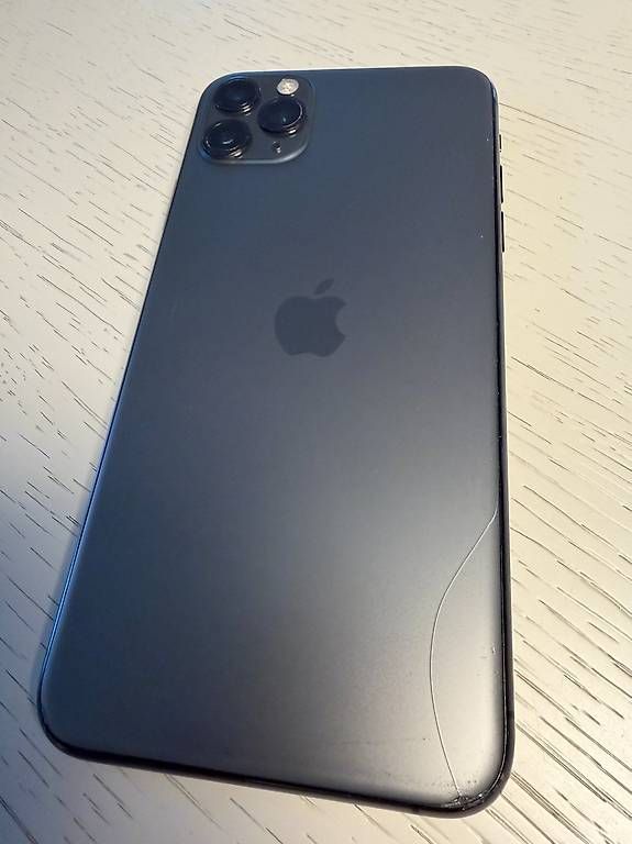 Apple Telefoni cellulari / Smartphones: iPhone 11 ProMax 256GB – Usato da St Légier - La Chiésaz venduto da kakadu08 1