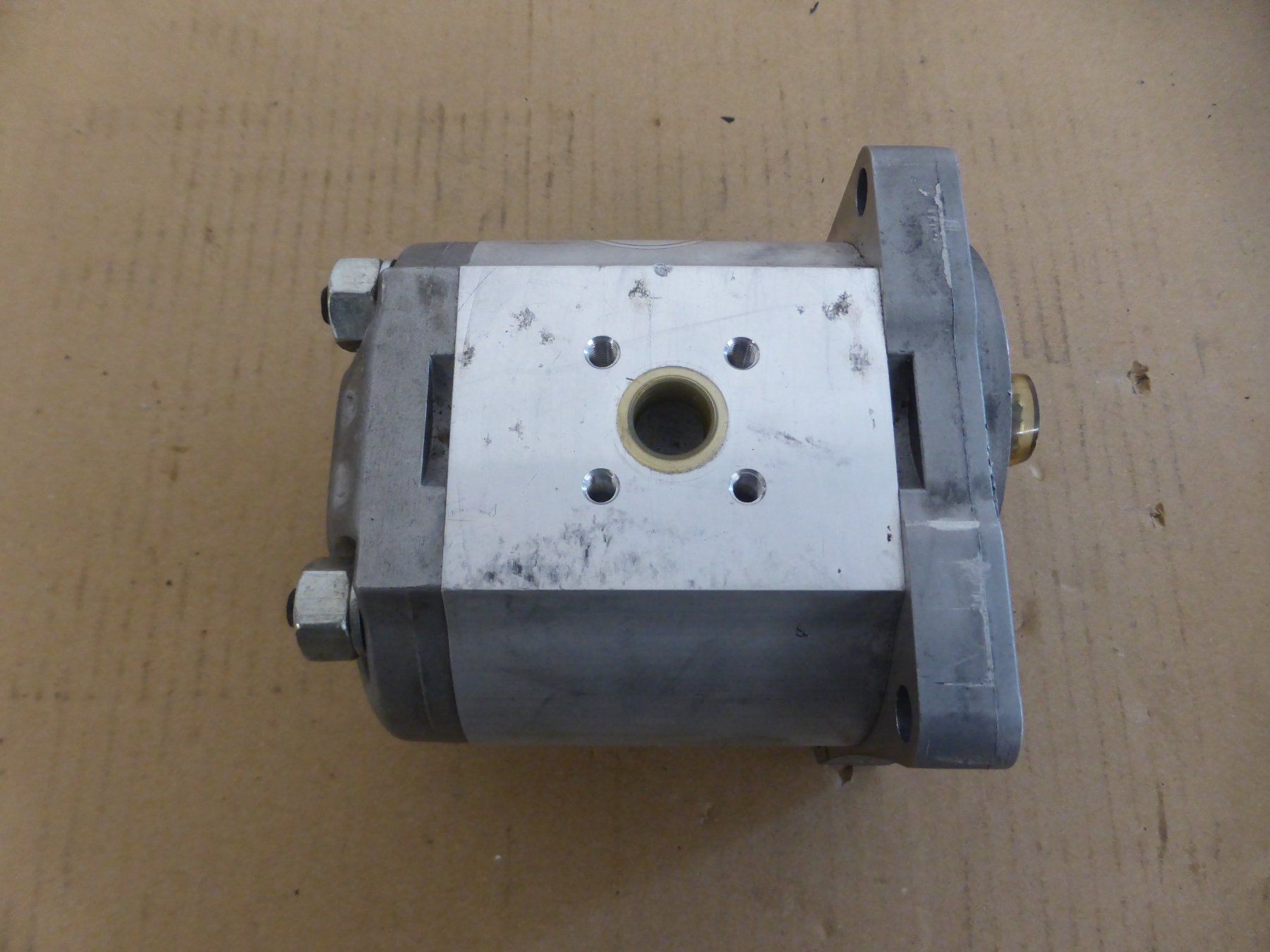 Pumpen & Teile: Hydraulik Pumpe / Hydraulikpumpe – Gebraucht aus Buttisholz von Tortuga07 2