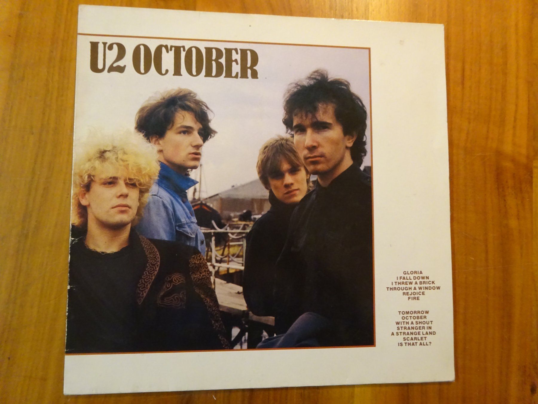 Schallplatten: U2 ** OCTOBER – Gebraucht aus Luzern von xrayspex99