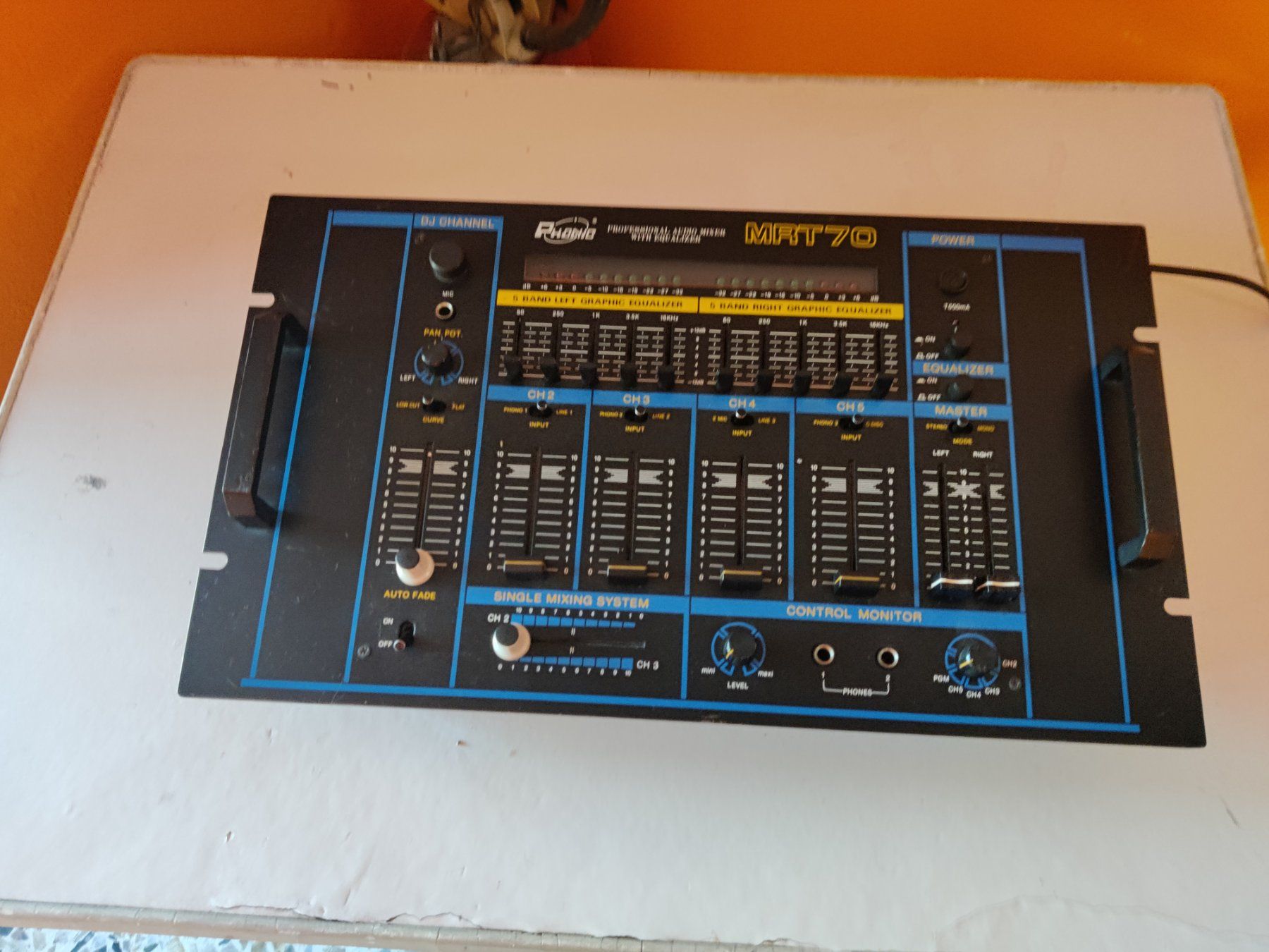 Console di mixaggio: PHONIC PRO AUDIO MIXER  MRT 70 – Usato da Viganello venduto da XTECHSTOREX 3