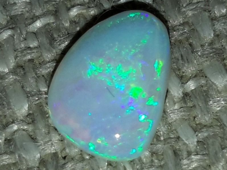 Pietre preziose: Australischer Flashfire Kristall Opal 0.9ct – Nuovo e nell'imballaggio originale da Uerkheim venduto da Winwinner 5