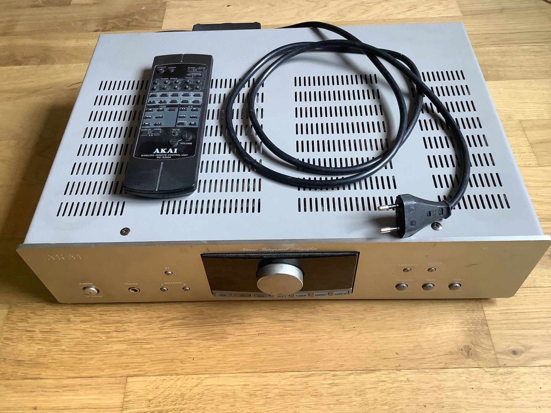 Akai Amplificatori: Vintag Verstärker AKAI AM-3000 – Usato da Zürich venduto da Alcesa
