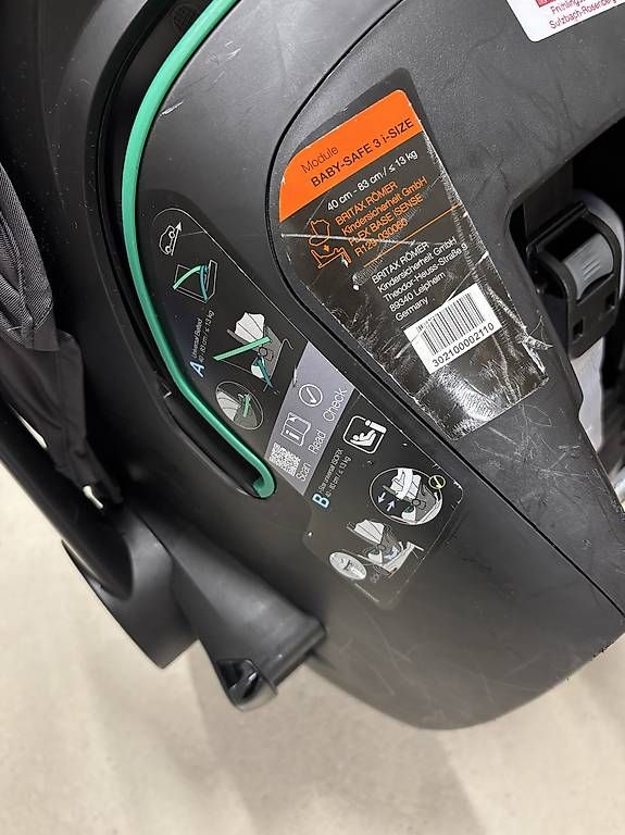 Seggiolini per auto: Babyschale Britax Römer Baby-Safe – Usato da Teufen AR venduto da yelly-belly 1