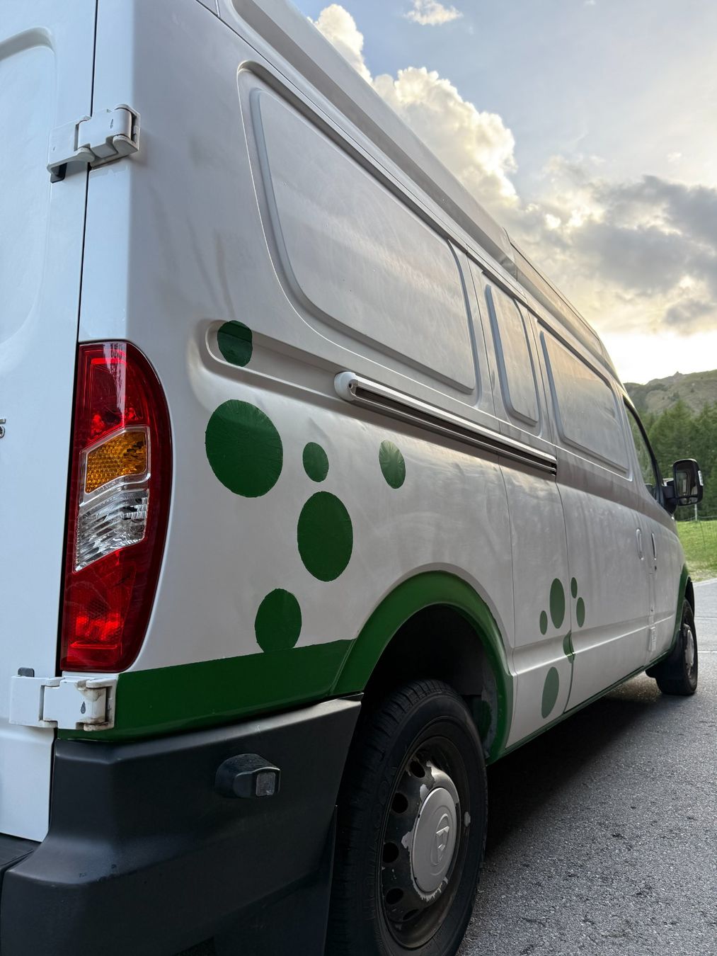 Veicoli da campeggio: Elektro Camper Van Maxus EV80 / 860W PV+ Victron-Komponenten – Usato da Samnaun Compatsch venduto da tschtschnik91 8