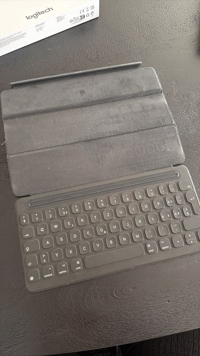 Apple Tastiere: Ipad air 10.5 smart keyboard  – Usato da Hinwil venduto da dire07