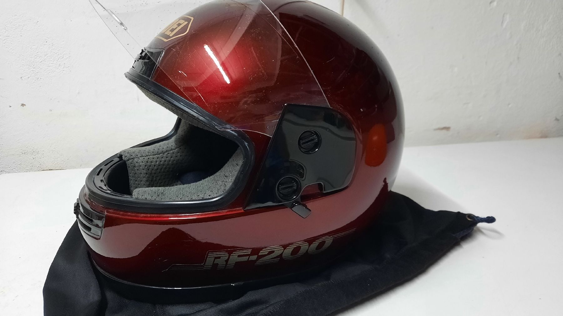 Shoei Caschi & visiere: Shoei RF-200, Integral Motorradhelm – Usato da Thalwil venduto da zueriseebaer 1