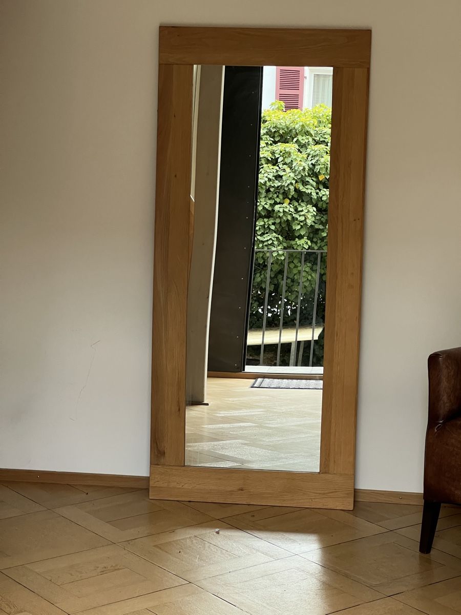 Miroirs: Standspiegel mit Holzrahmen – D'occasion à Basel par Isavini 1