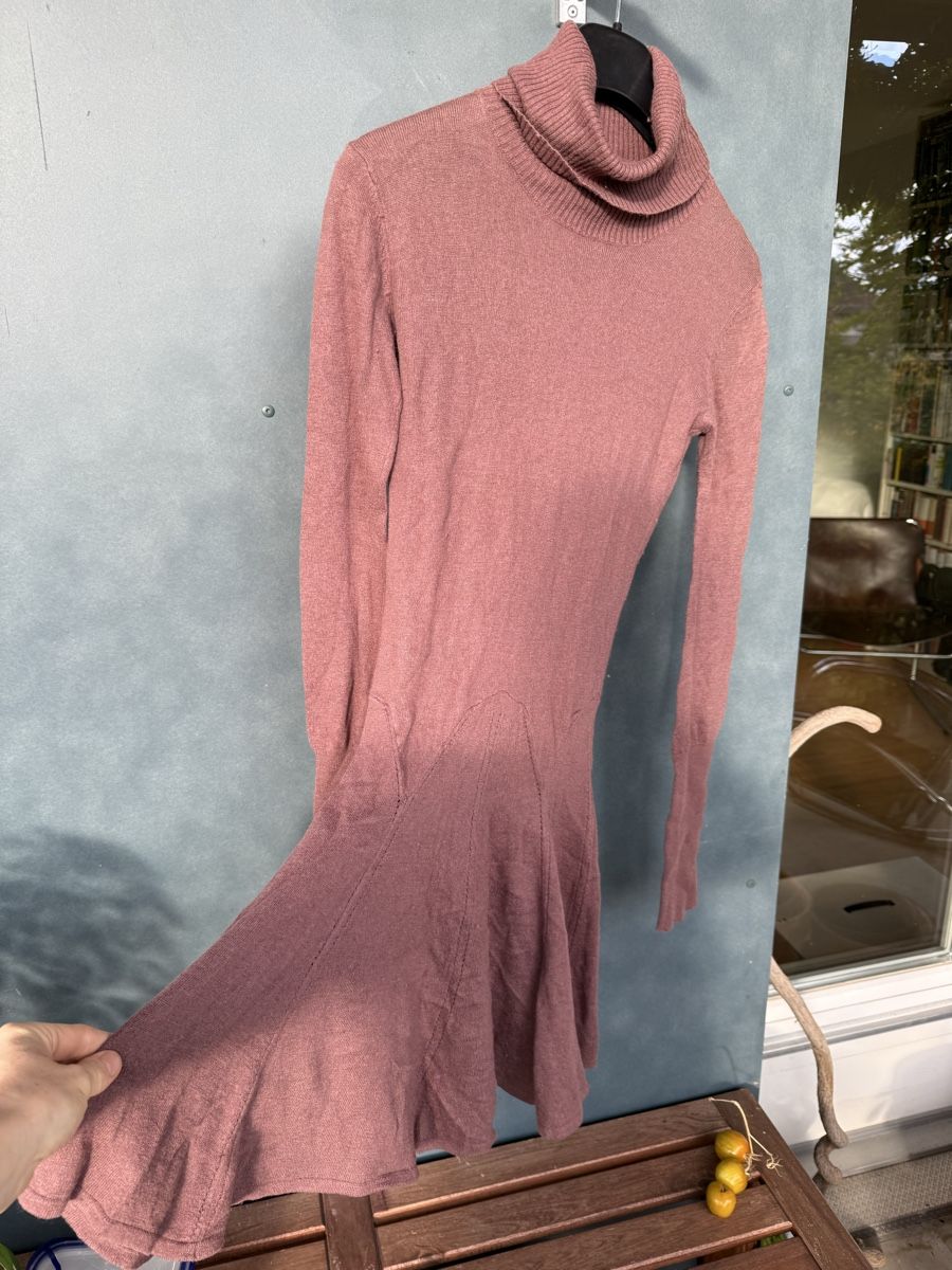 Kleider: Kleid Wolle, Rollkragen, Gr. S 🍁 – Gebraucht aus Egg b. Zürich von Flummi