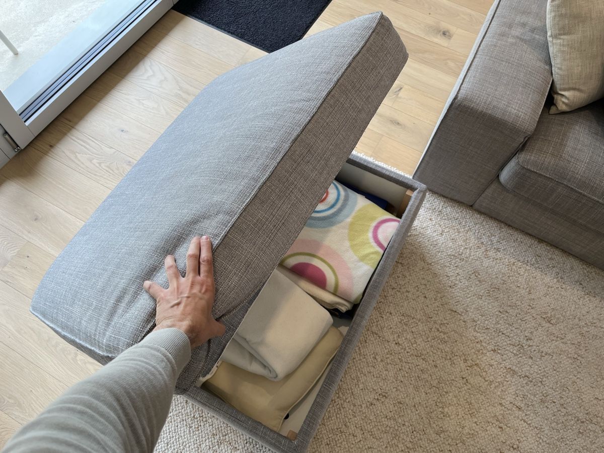 Divani: Canapé 3 places + pouf – Usato da Corminboeuf venduto da Dsnilton26 2